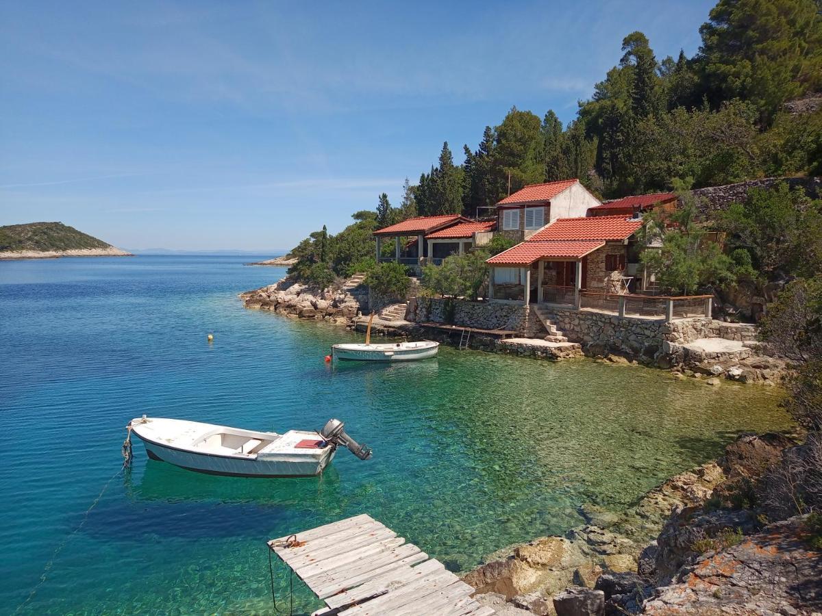 Sea Side House For Two In A Wilderness Villa Vis Exterior photo